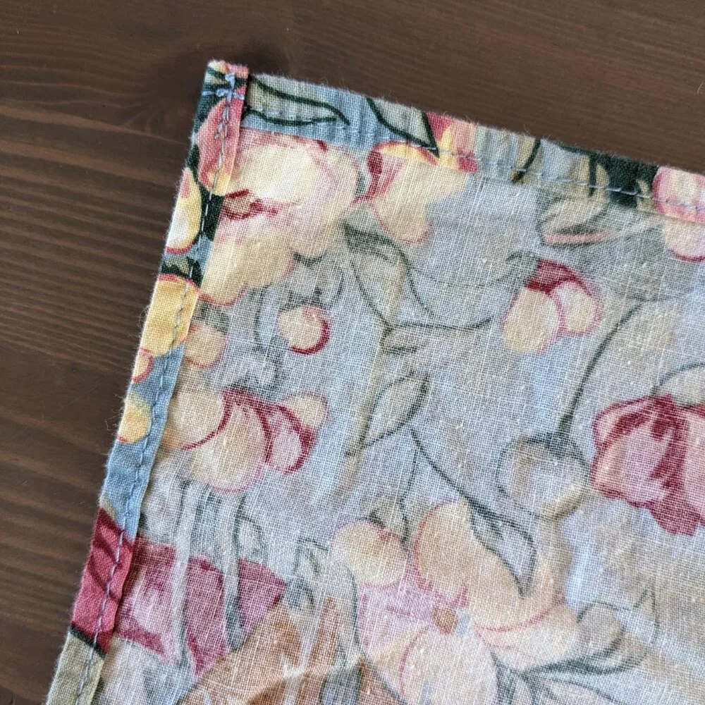 6 Vintage Handmade Cloth Napkins‎ - Romantic Floral Print on Blue Background